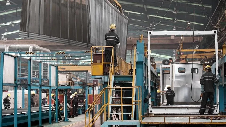 اولین کارخانه تولید کانتینر خاورمیانه در منطقه ویژه اقتصادی خلیج فارس
