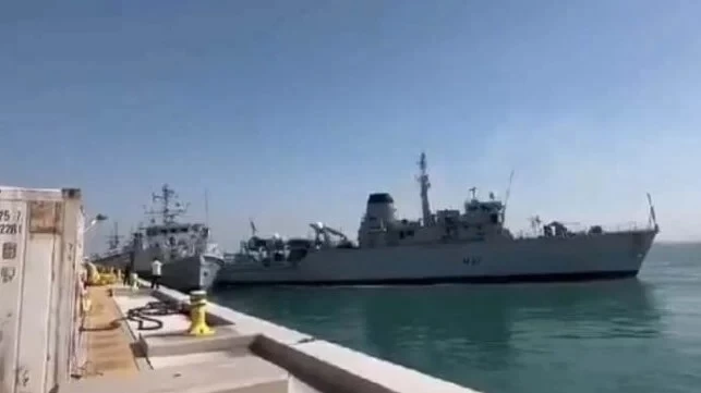 تصادم دو کشتی جنگی انگلیس در خلیج فارس + فیلم