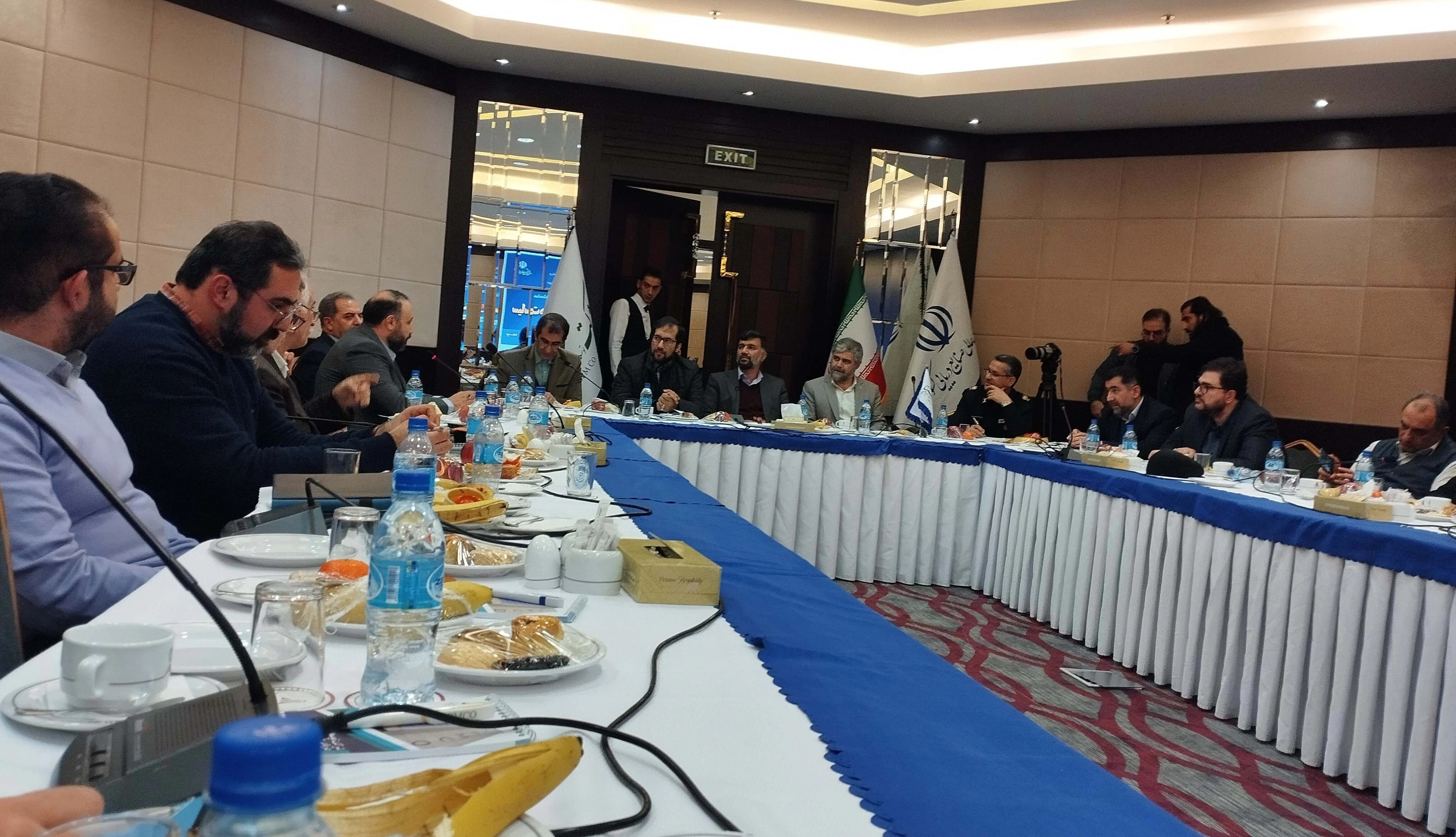 نشست توسعه قطب‌های اقتصادی و سکونتی سواحل و جزایر برگزار شد