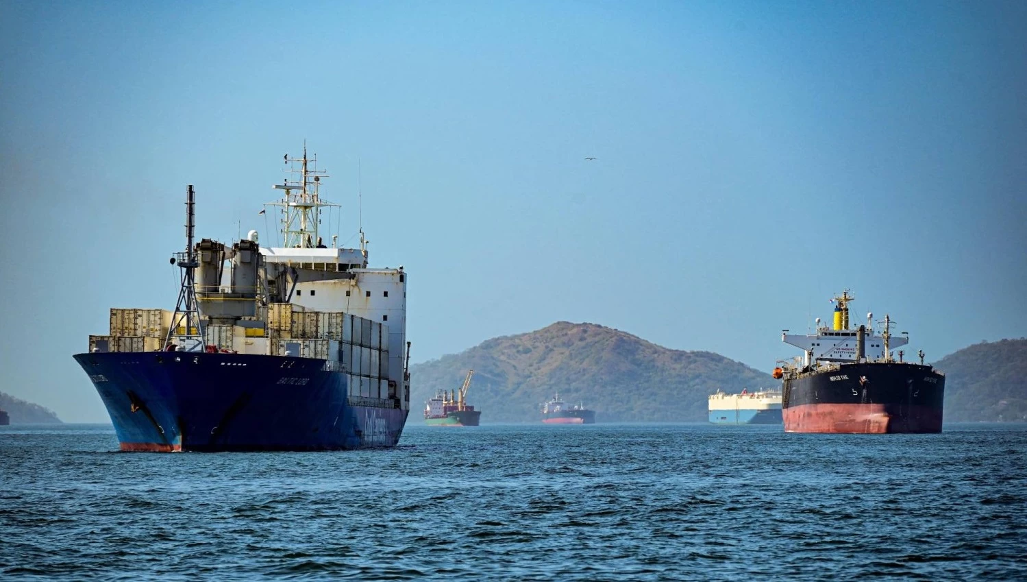 درخواست آمریکا مبنی بر جلوگیری از استفاده کشتی های ایرانی از پرچم پاناما