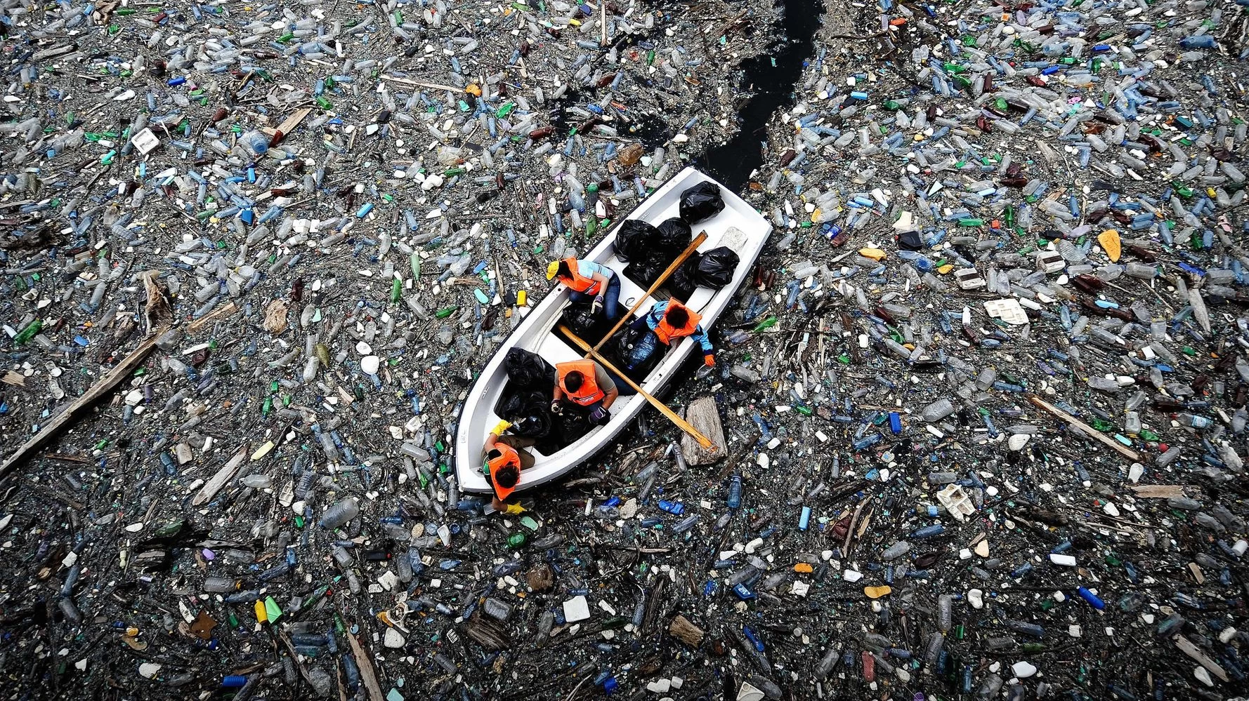 آلودگی 11 میلیون تنی پلاستیک در اقیانوس ها