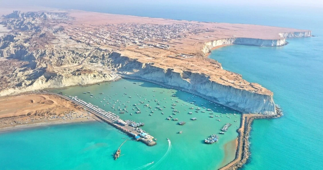 در آستانه چهاردهمین دوره ریاست جمهوری باز هم توسعه مکران بر زمین ماند