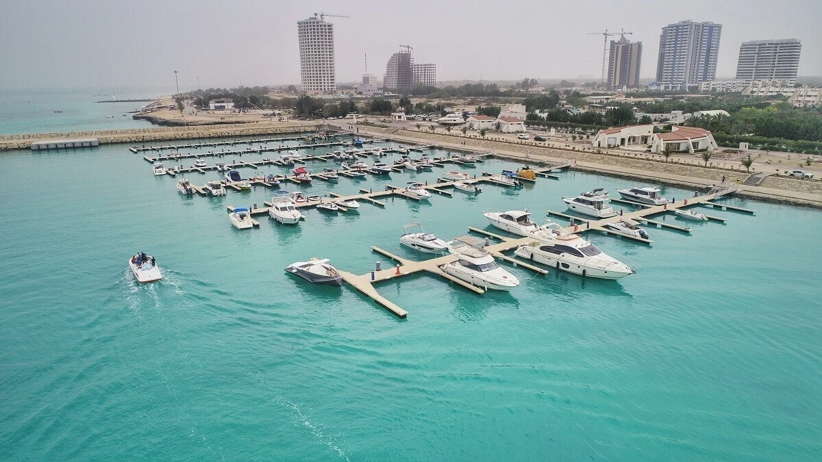 ضرورت ساخت اسکله‌های تفریحی و مارینا‌های ایمن در کشور/ تجهیز نقاط پرتردد دریایی کشور به خدمات امداد و  نجات