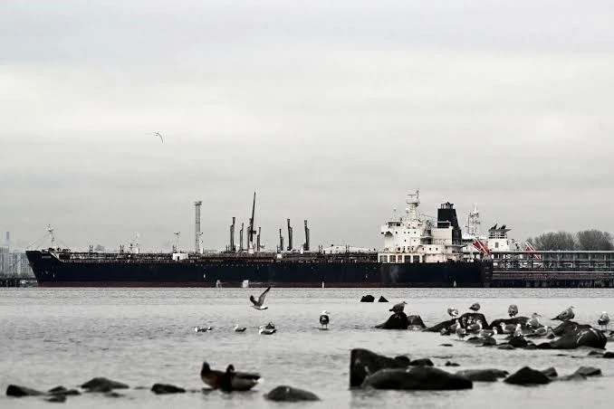 کاهش قیمت نفت صادراتی روسیه در پی تشدید تحریم‌های غرب