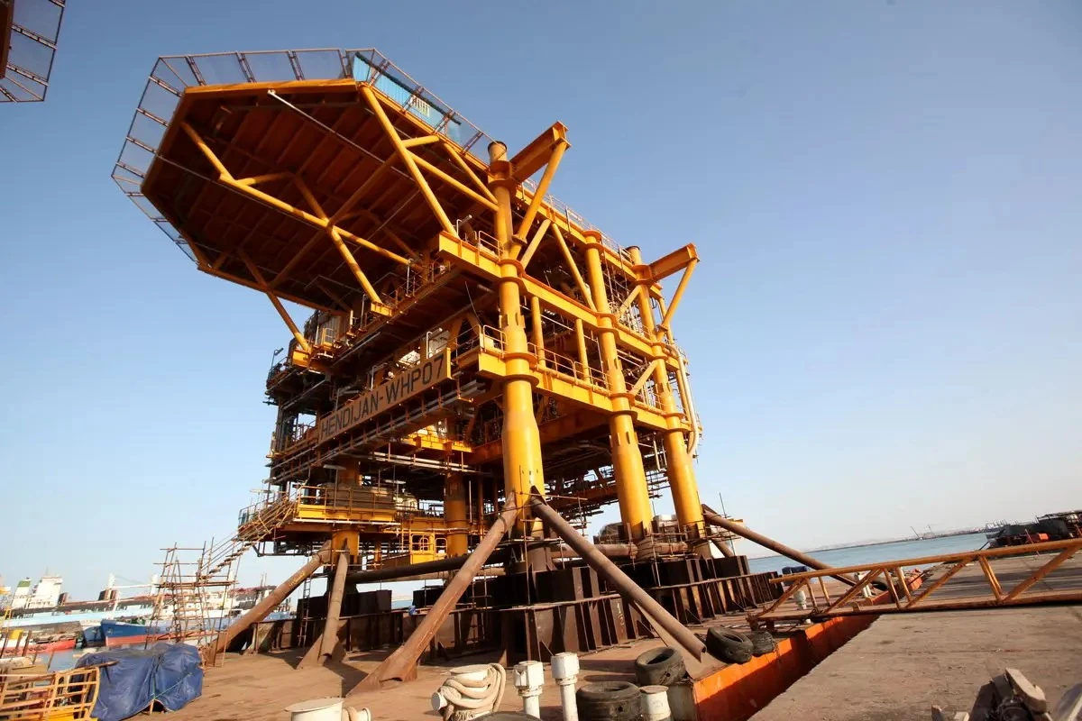 ساخت سکو‌های غول‌پیکر فاز ۱۱ با تکیه بر توان بومی